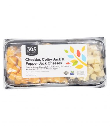 Cheese Cube Platter, 24 oz, 365 Everyday Value® _ Whole Foods Market-1.jpg